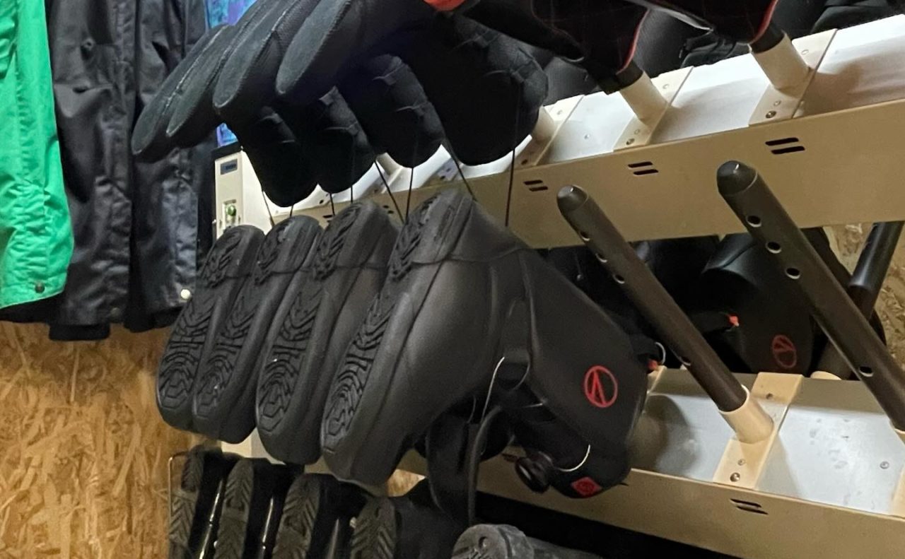 レンタルショップのブーツ