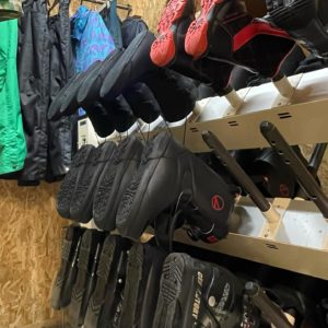 レンタルショップのブーツ